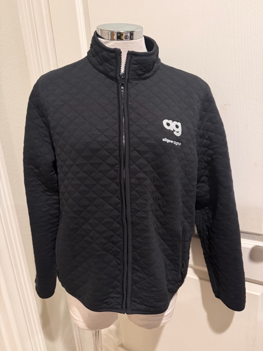 Marine Layer Black Crewneck with Branded Tag
